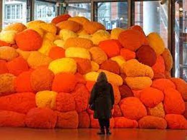 sheila Hicks